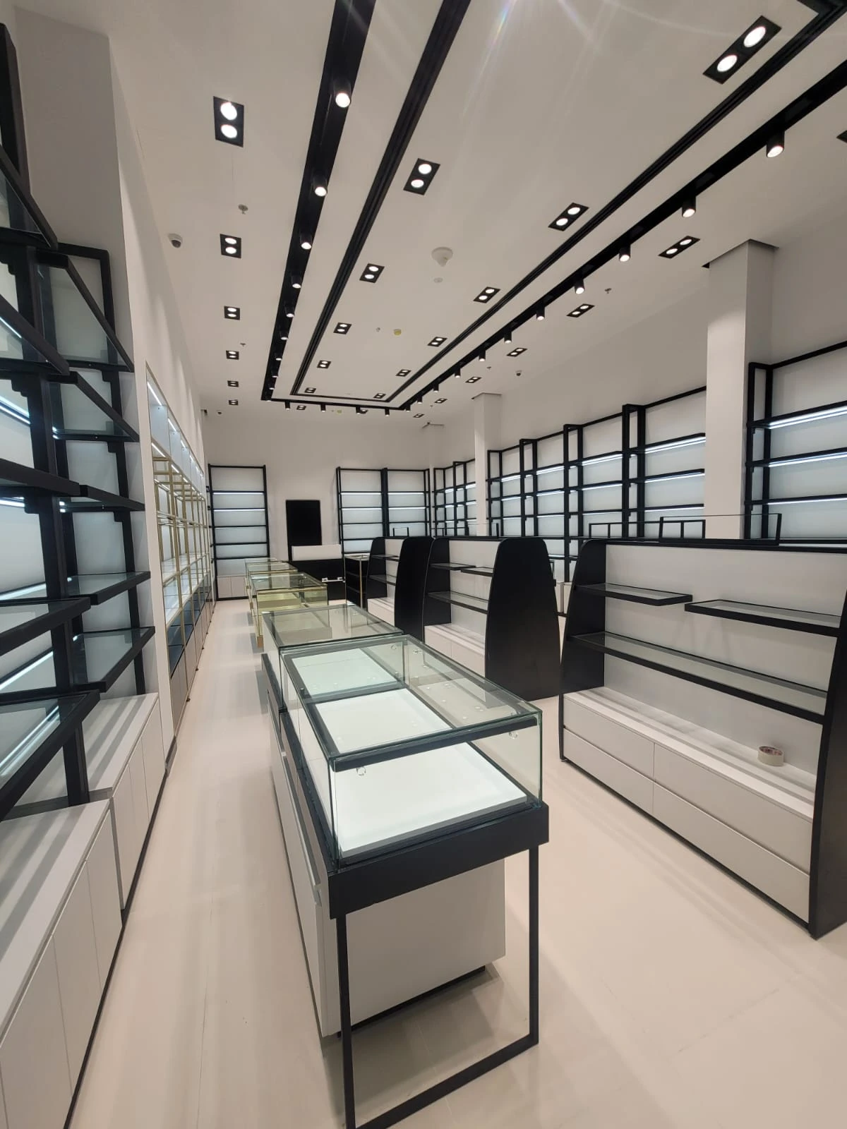 Deraah Store View 2