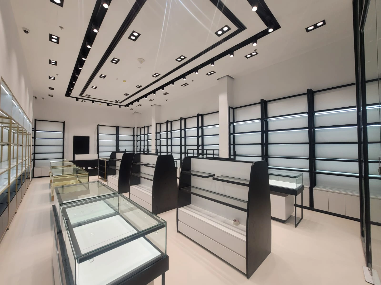 Deraah Store View 3