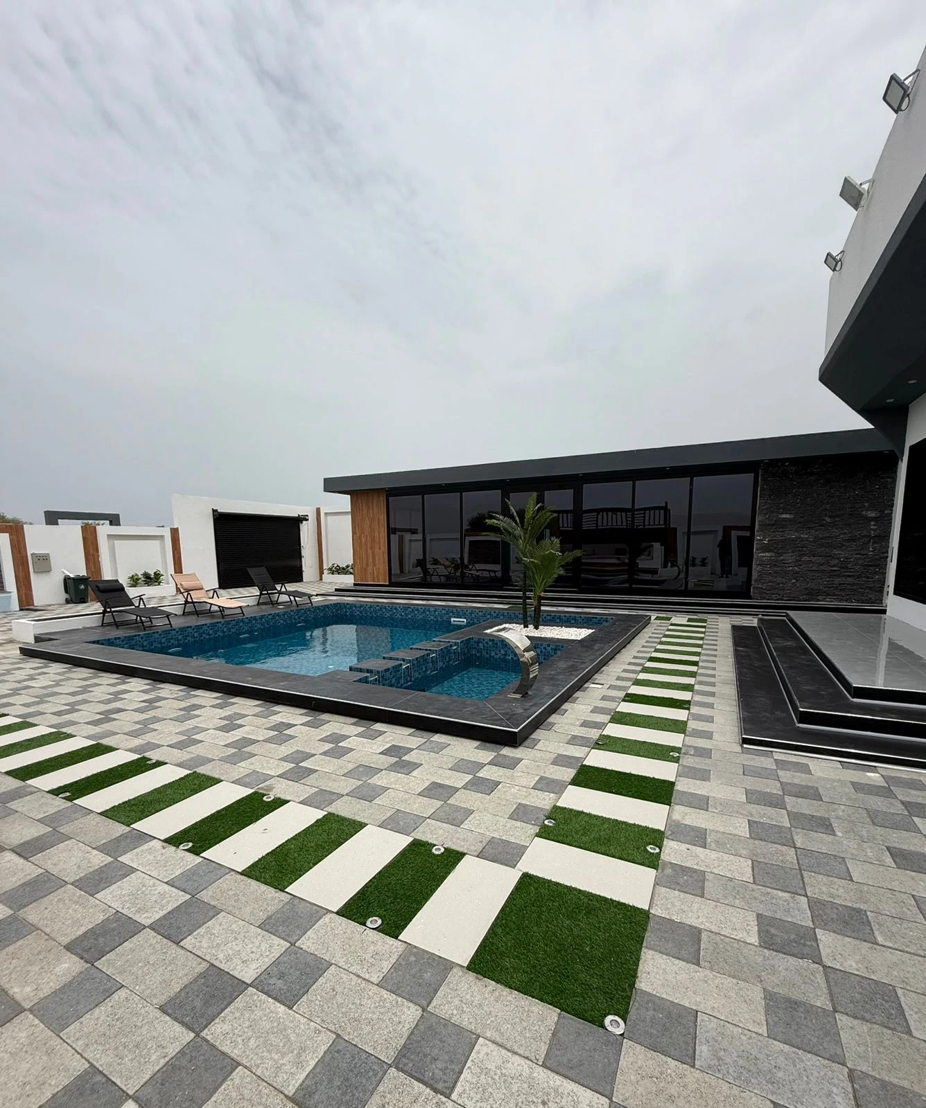 Sur Rest House View 2
