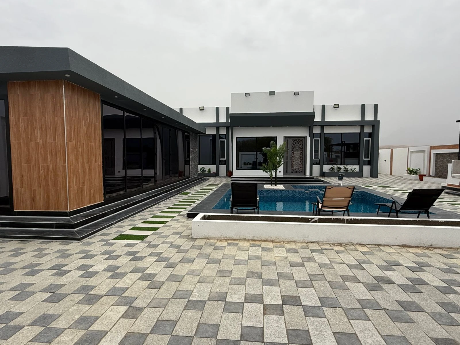 Sur Rest House View 5